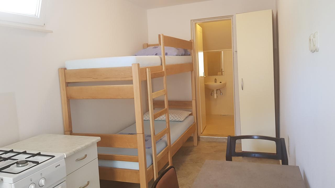 Apartments Mislav Novalja Zewnętrze zdjęcie