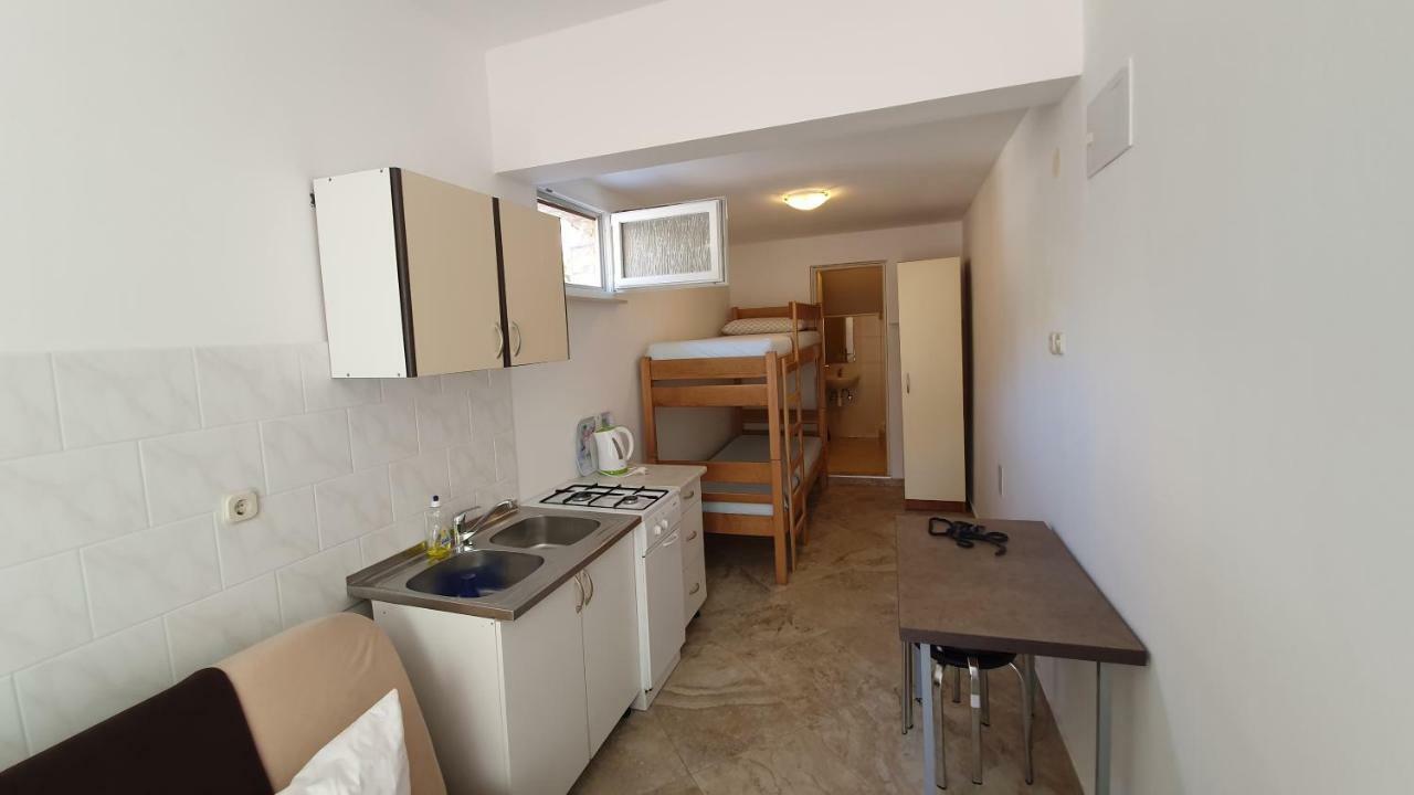 Apartments Mislav Novalja Zewnętrze zdjęcie