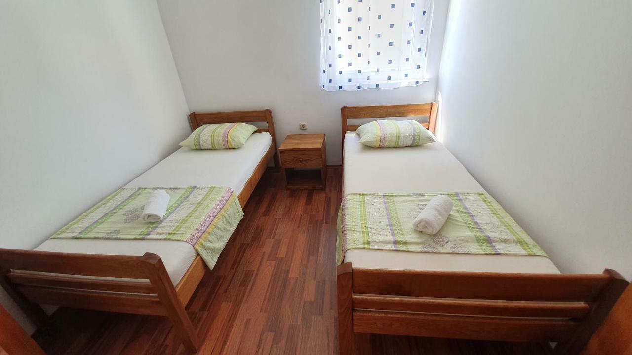 Apartments Mislav Novalja Zewnętrze zdjęcie